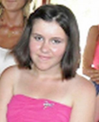 O minoră din Bălcescu, dispărută cu bani, bijuterii şi certificatul de naştere